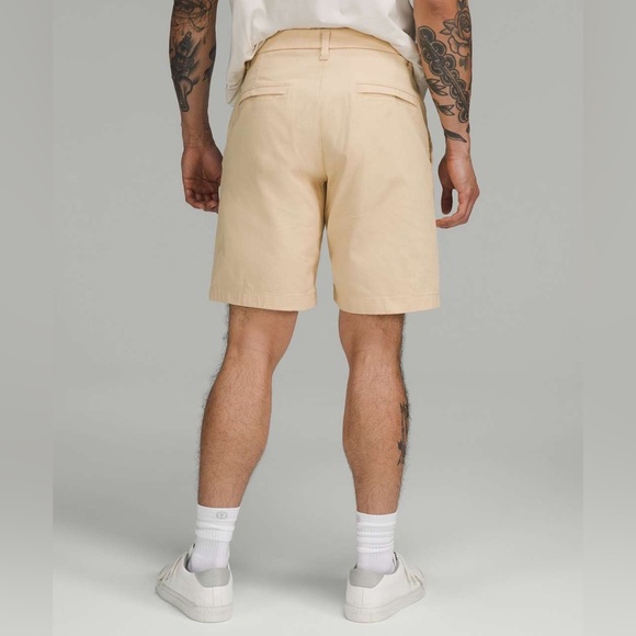 Lululemon Commission Classic-Fit Short 9" Oxford Prosecco Yellow/White - Picture 4 of 10